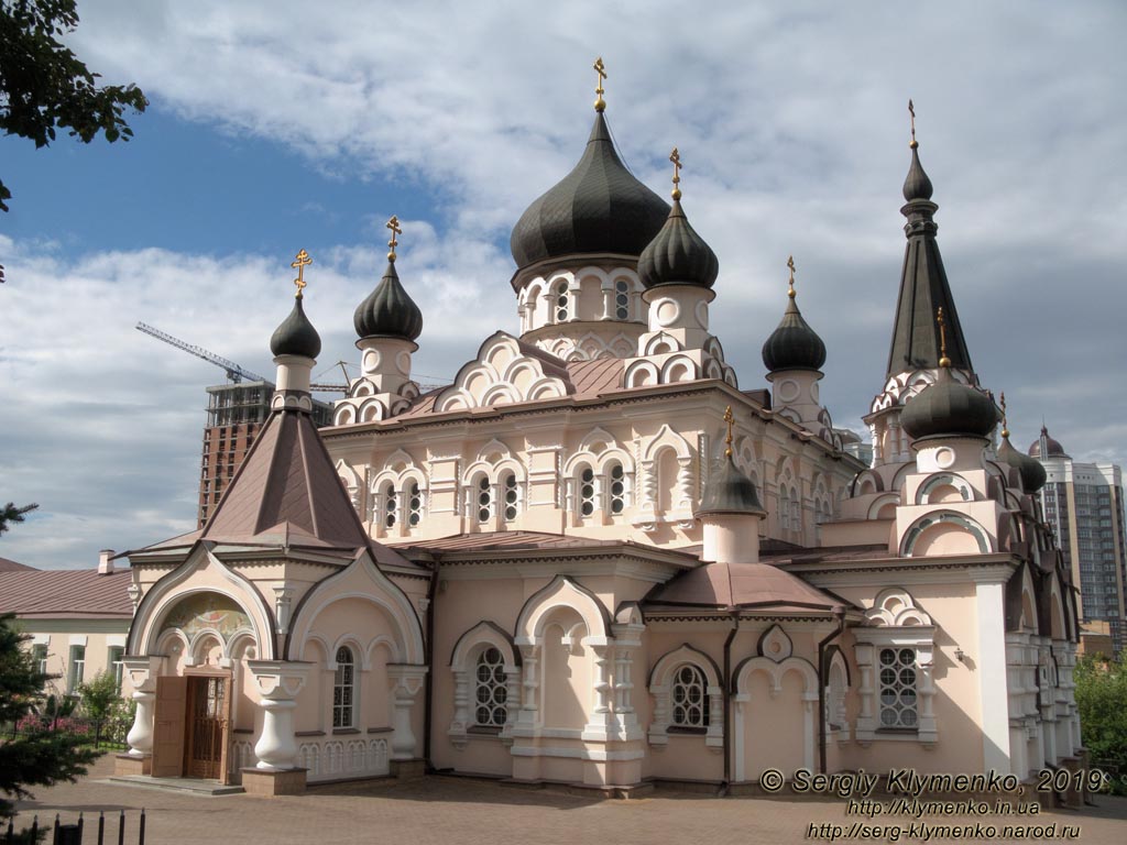 Фото Киева. Покровский женский монастырь. Покровская церковь.