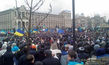 Фото Киева. Площадь Независимости, «Народное вече». «Евромайдан» 1 декабря 2013 года, около 14:25.