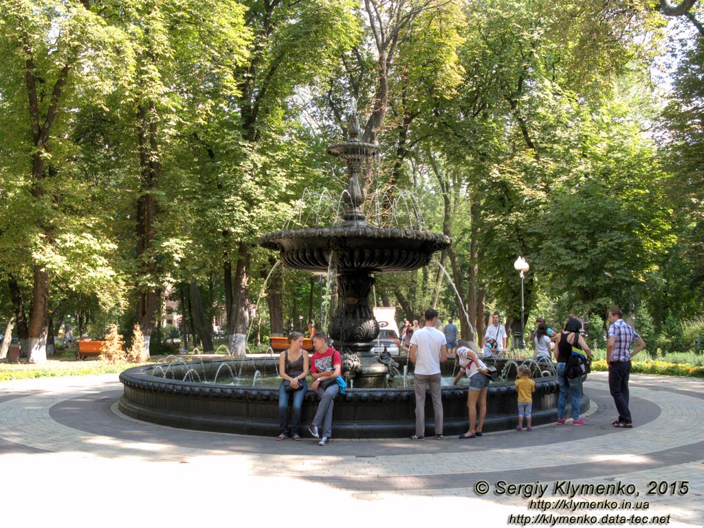 Фото Киева. Мариинской парк. Фонтан.