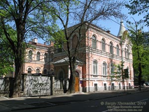 Фото Киева. Улица Пилипа Орлика, дом №5 (на углу с улицей Липская).