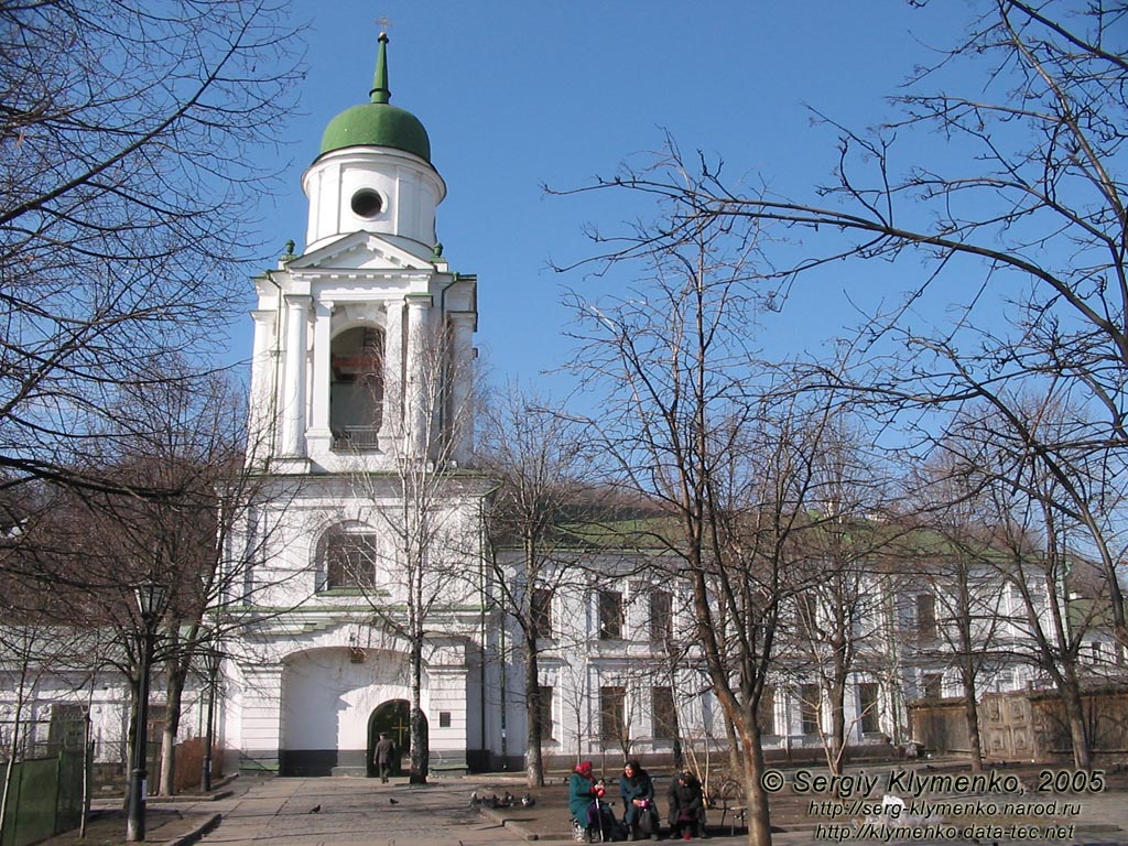 Фото Киева. Колокольня Флоровского (Фроловского) монастыря.