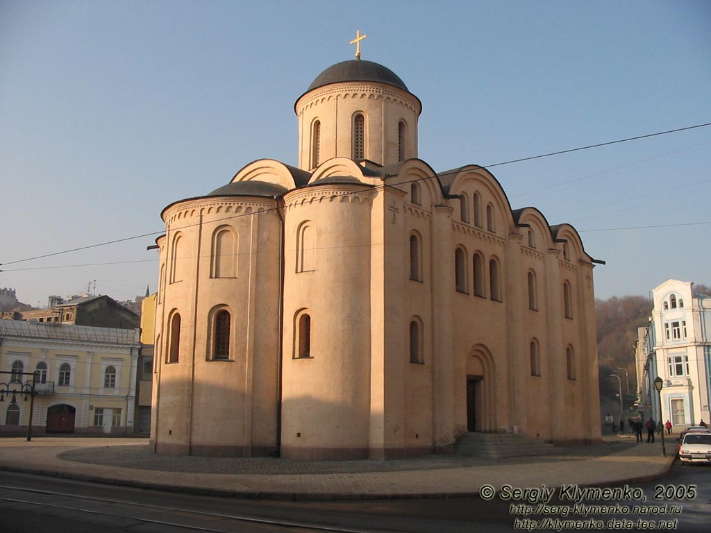 Фото Киева. Церковь Успения Богородицы Пирогощи.