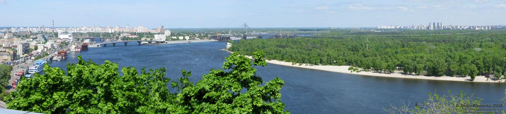 Фото Киева. Панорама (~120°) части Подола и Днепра с Печерских круч. Строится новый мост через Днепр...