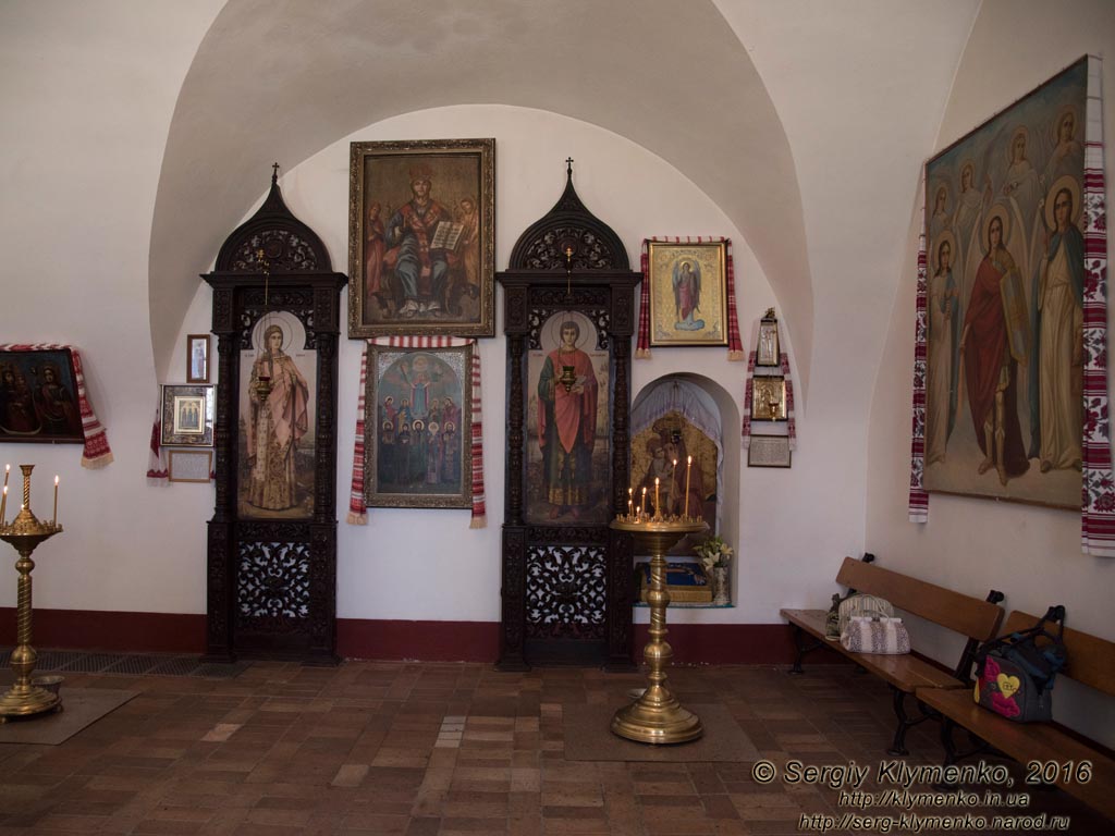 Фото Киева. Трапезная церковь Михайловского Златоверхого монастыря, интерьер.