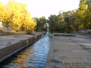 Фото Киева. Речка Лыбедь неподалёку от её впадения в Днепр.