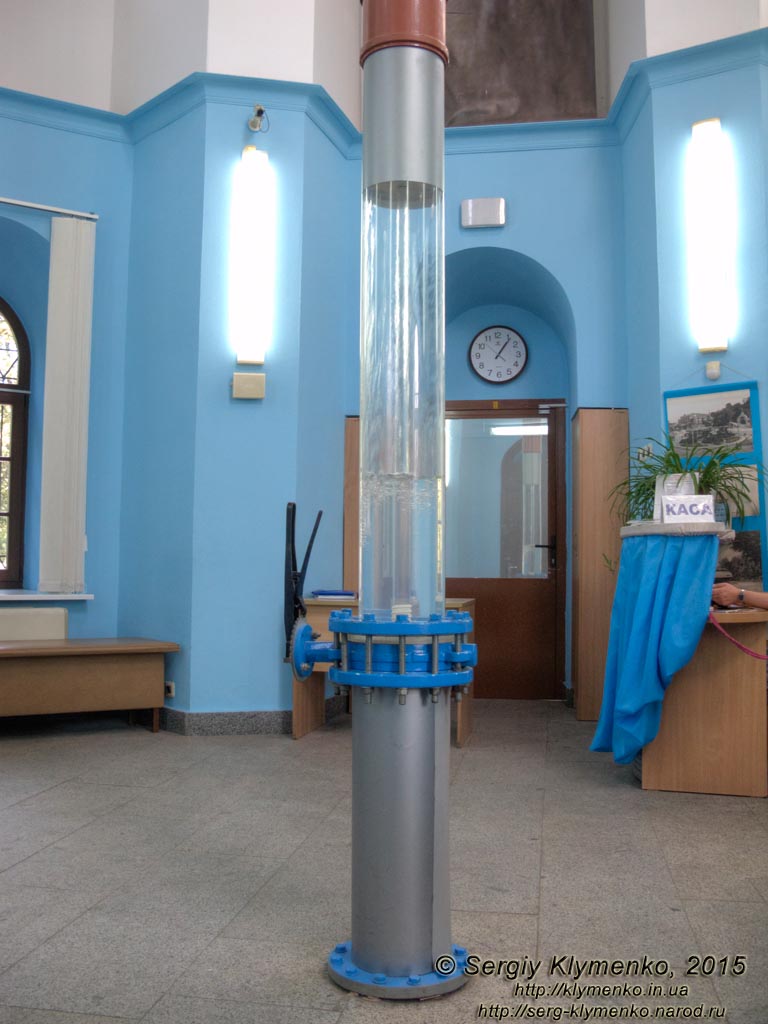 Фото Киева. Водно-информационный центр в Киеве. Начало экспозиции в бывшей водонапорной башне.