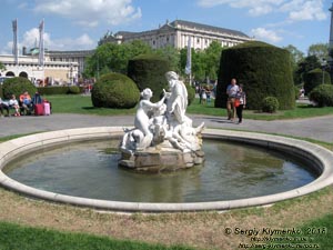 Вена (Vienna), Австрия (Austria). Фото. Площадь Марии Терезии (Maria-Theresien-Platz). Фонтан Тритона и Наяды (Tritonen- und Najadenbrunnen in Wien).