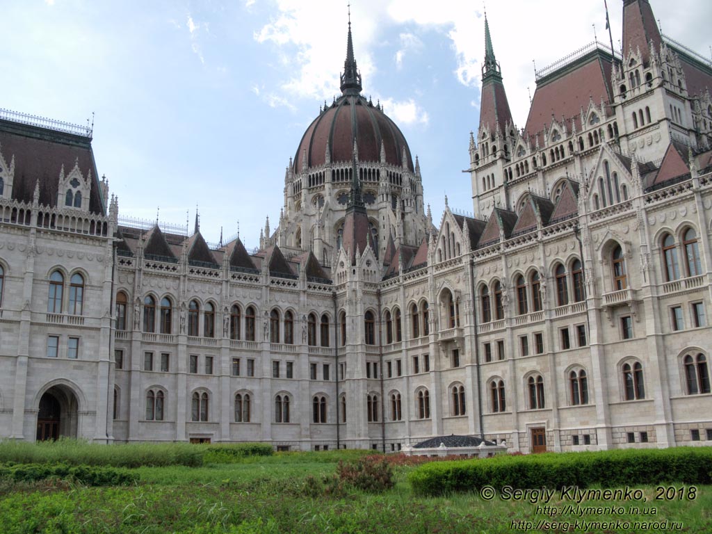 Будапешт (Budapest), Венгрия (Magyarország). Фото. Здание парламента Венгерии (Országház).