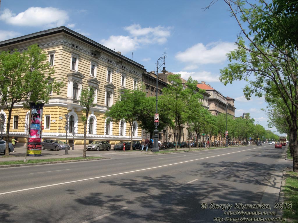 Будапешт (Budapest), Венгрия (Magyarország). Фото. Пешт. Вдоль проспекта Andrássy (Andrássy út). Здание по адресу Andrássy út 67.