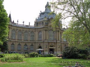 Будапешт (Budapest), Венгрия (Magyarország). Фото. Замок Вайдахуньяд (Vajdahunyad vára).
