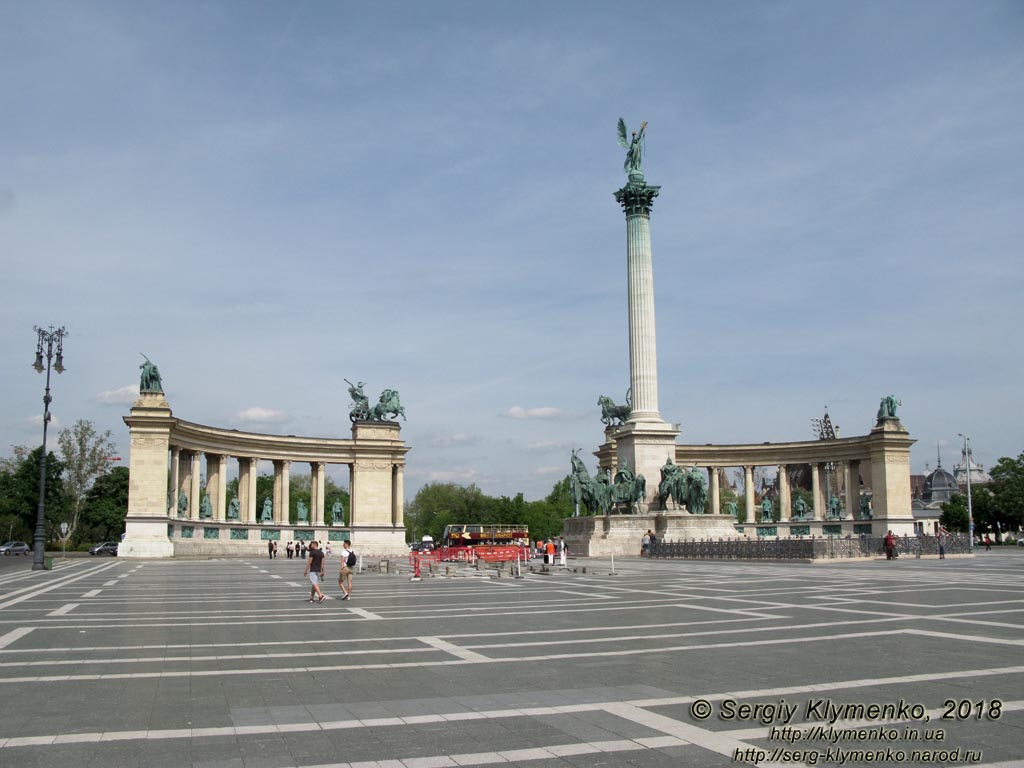 Будапешт (Budapest), Венгрия (Magyarország). Фото. Площадь Героев (Hősök tere). Монумент Тысячелетия (Millenniumi emlékmű).