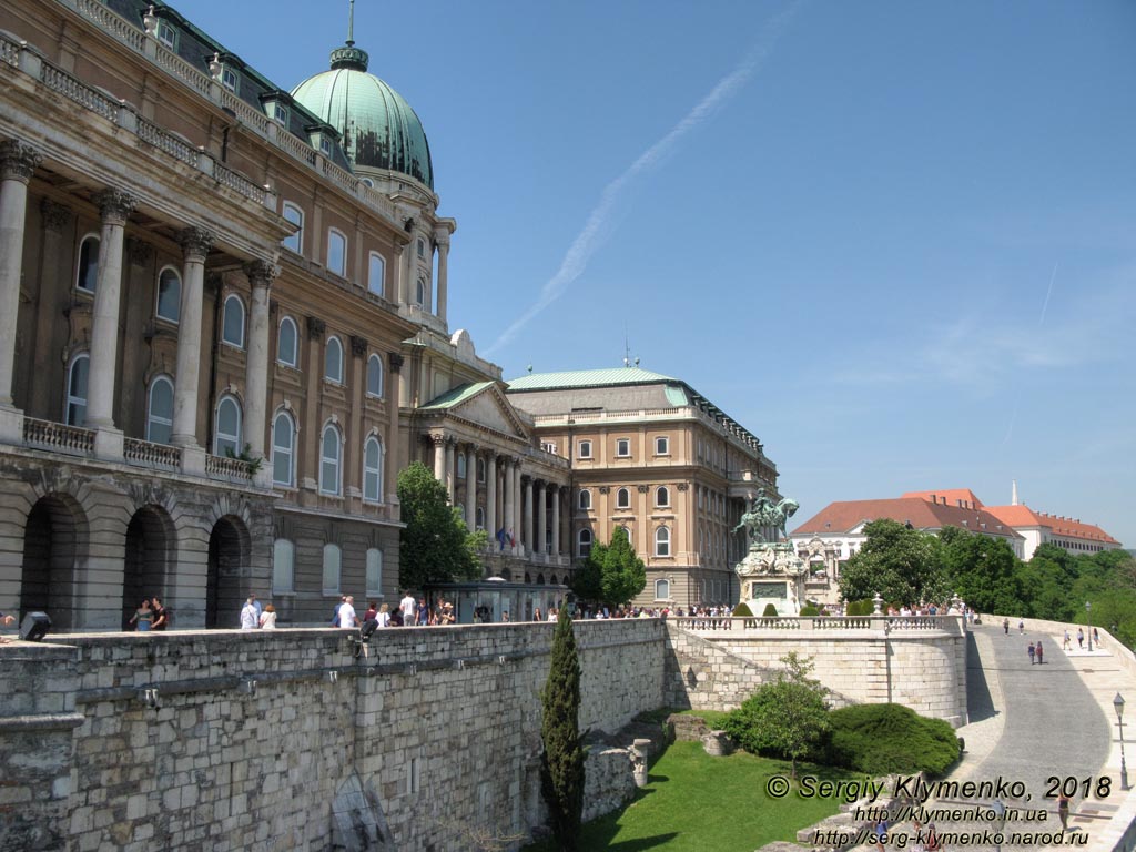 Будапешт (Budapest), Венгрия (Magyarország). Фото. Будайская крепость (Budai Vár). Королевский дворец (Budavári Palota).