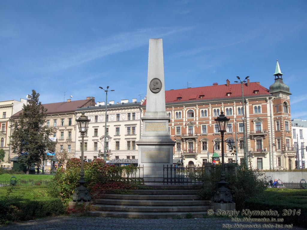 Фото Кракова. Старый Город. Памятник Флориану Страшевскому (Pomnik Floriana Straszewskiego) на Плантах (Planty).