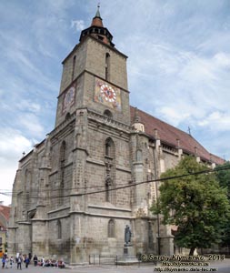 Румыния (România), город Брашов (Brașov). Фото. «Чёрная церковь» (Biserica Neagră).