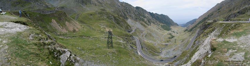 Румыния (România), Трансфэгэрашское шоссе (Transfăgărăşan). Фото.
Высота над уровнем моря ~1900 м, северные склоны горного массива Фэгэраш (Munţii Făgăraşului). Панорама ~200° (45°36'30"N, 24°37'02"E).