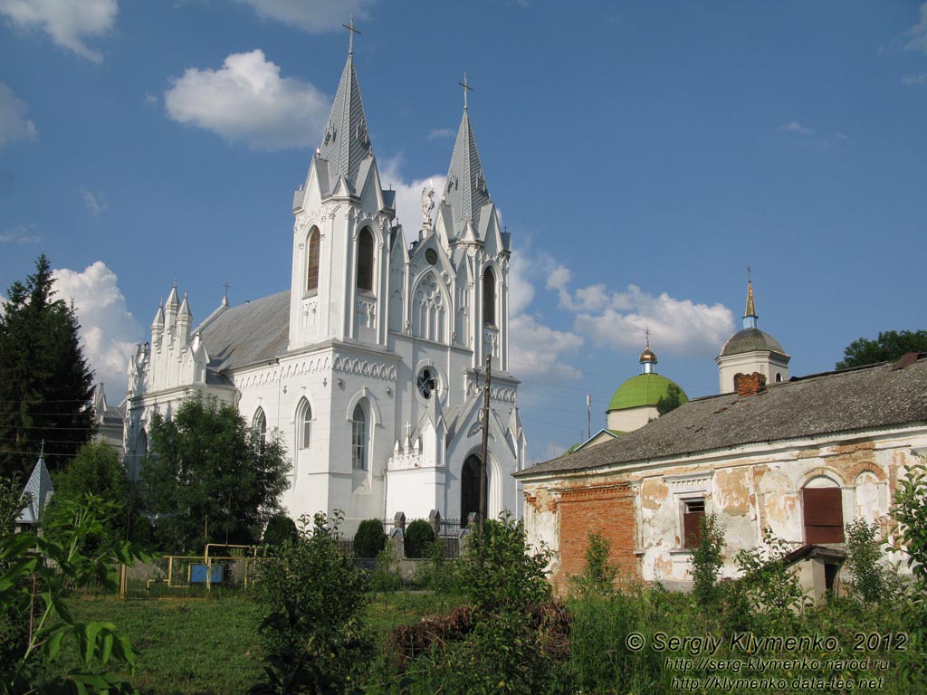 Винницкая область. Город Бар. Фото. Бывший костёл Святого Николая (1811 год), теперь - костёл Святой Анны.