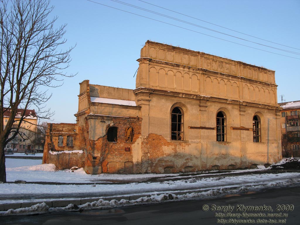 Броды. Фото. Большая синагога (руины), памятник архитектуры, 1742 год.