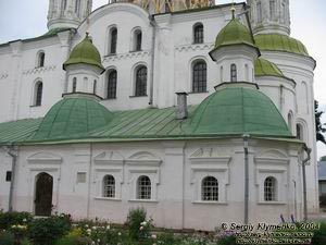 Чернигов. Фото. Елецкий монастырь. Церковь-усыпальница Якова Лизогуба, 1689.