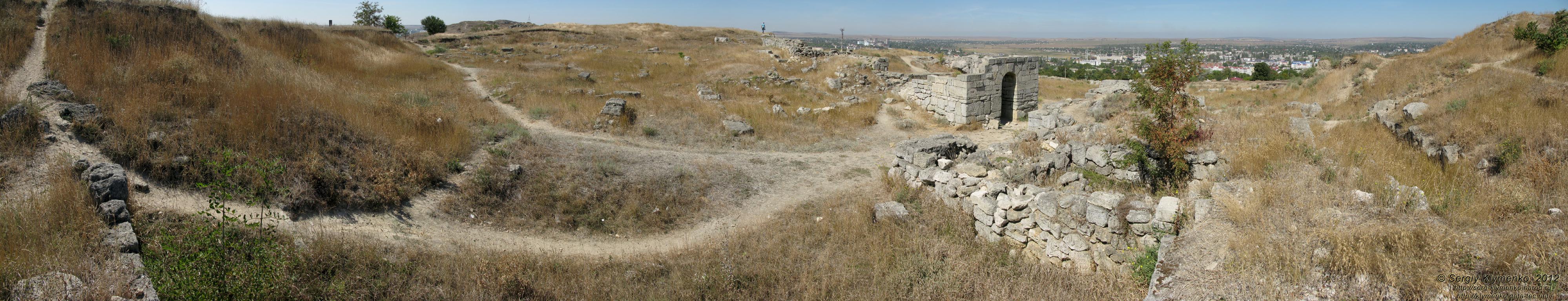 Крым, Керчь. Фото. Городище Пантикапей. Раскопки античного полиса на горе Митридат. Панорама ~210°.