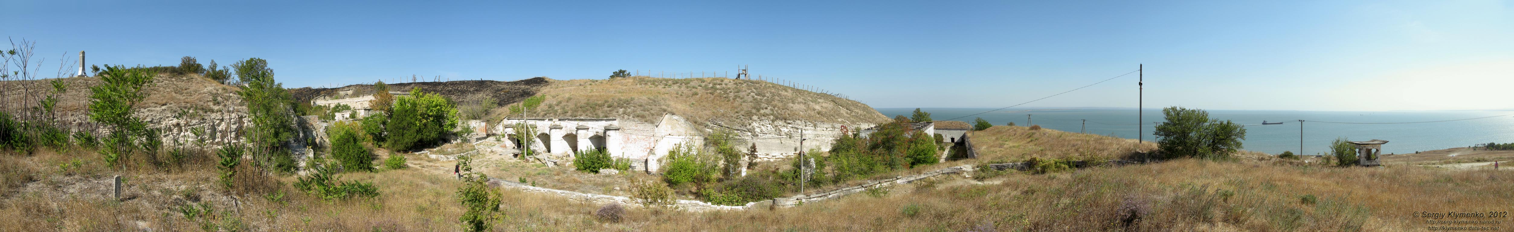 Крым, Керчь. Фото. Комплекс сооружений Керченской крепости, XIX век. Панорама ~240°.