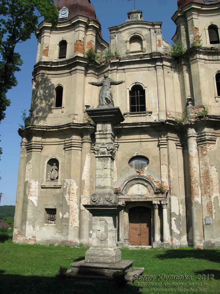 Ивано-Франковская область, Гвоздец. Фото. Костёл бернардинцев (1721-1735 годы).