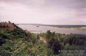 Вид на Дніпро з Чернечої (Тарасової) Гори