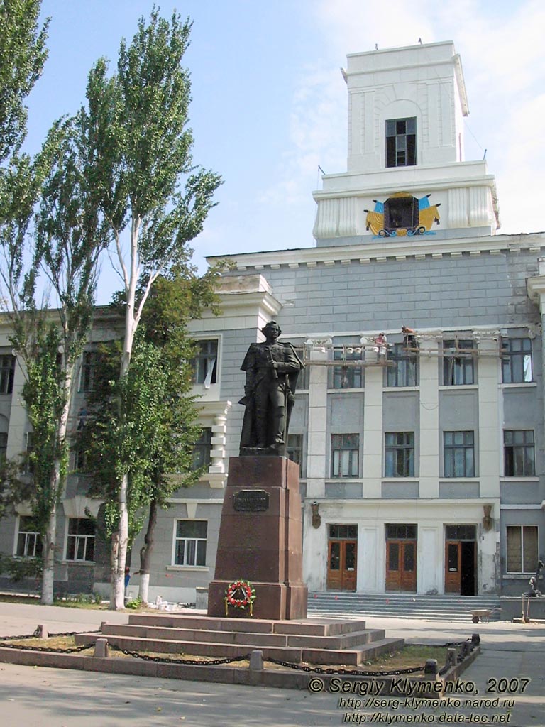 Херсон. Фото. Памятник Ф. Ф. Ушакову, 1957 год (просп. Ушакова).