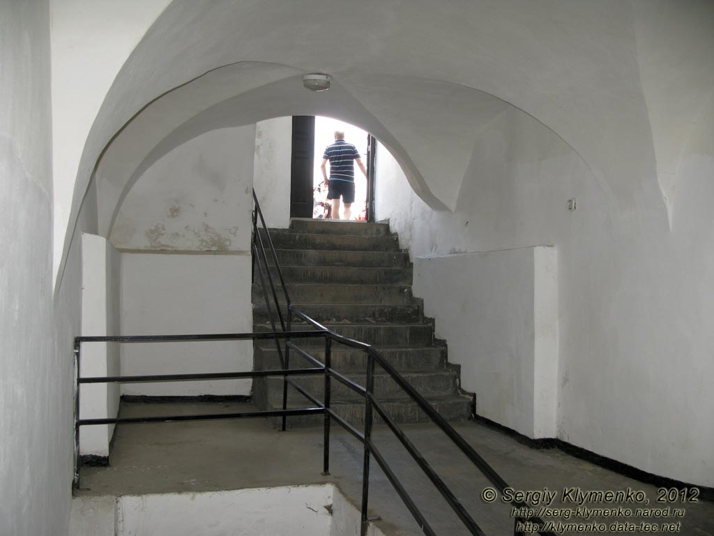 Закарпатская область. Мукачево. Фото. Замок «Паланок» (Palanok). Верхний замок. Проход на северный бастион.