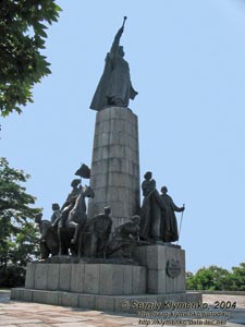 Чигирин. Памятник Богдану Хмельницкому на Замковой горе.