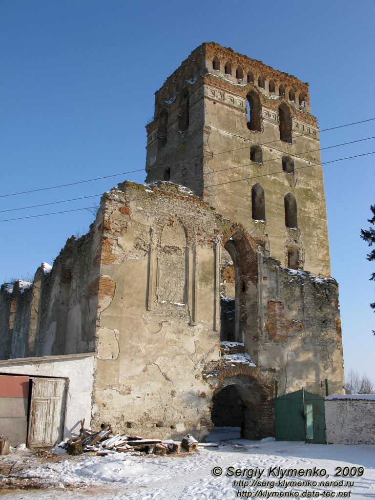 Подолье. Староконстантинов. Фото. Руины костела доминиканского монастыря (1612 год).