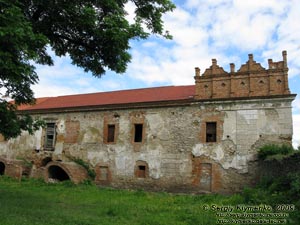 Подолье. Староконстантинов. Фото. Замок князей Острожских, 1561-1571 годы. Вид изнутри замка.