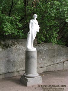 Умань, парк «Софиевка». Статуя «Орфей».