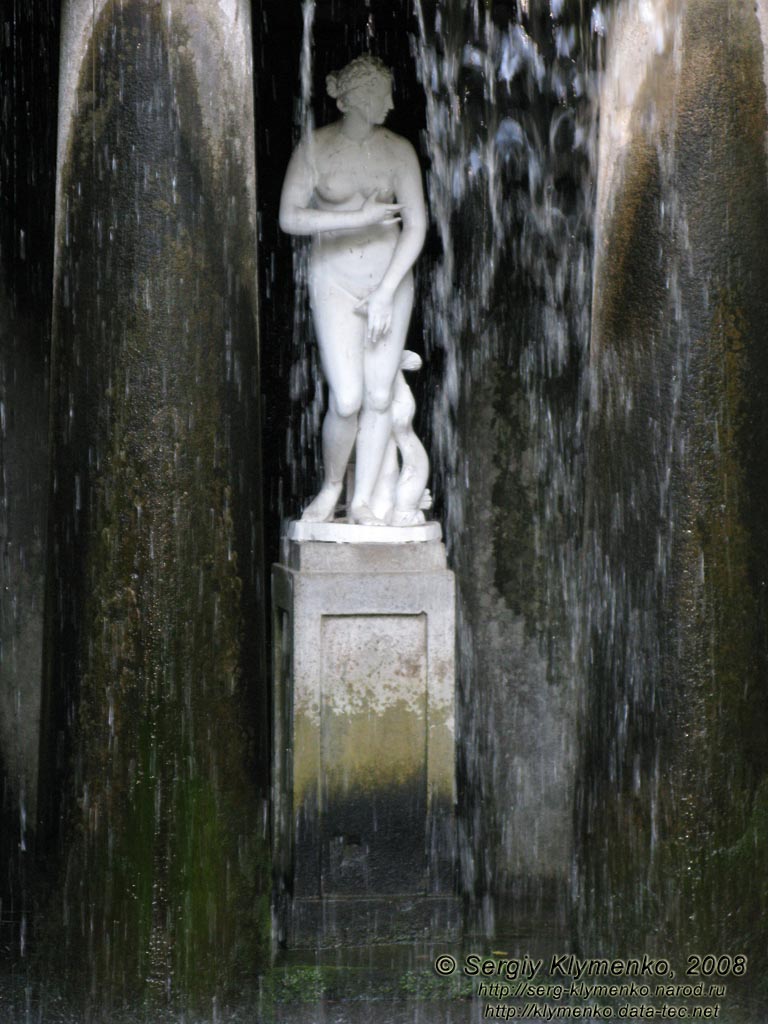 Умань, парк «Софиевка». Статуя Венеры Медицейской.