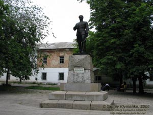 Умань. Фото. Памятник Г. И. Котовскому.