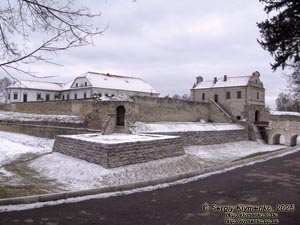 Подолье, Тернопольская область. Збараж. Фото. Замок 1626-1631 гг. Внешние стены.