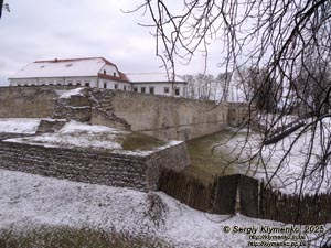 Подолье, Тернопольская область. Збараж. Фото. Замок 1626-1631 гг. Внешние стены.