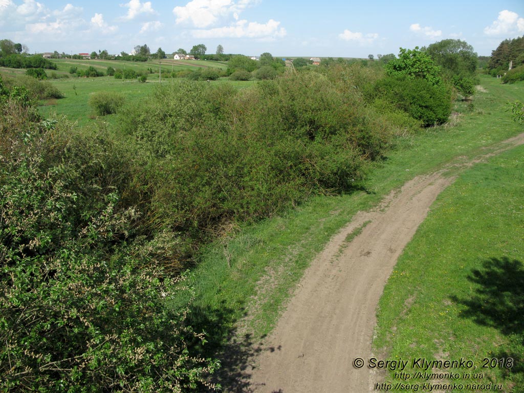 Зборов (Тернопольская область). Фото. Тут, на берегах речки Стрыпа, в 1649 году проходила Зборовская битва.