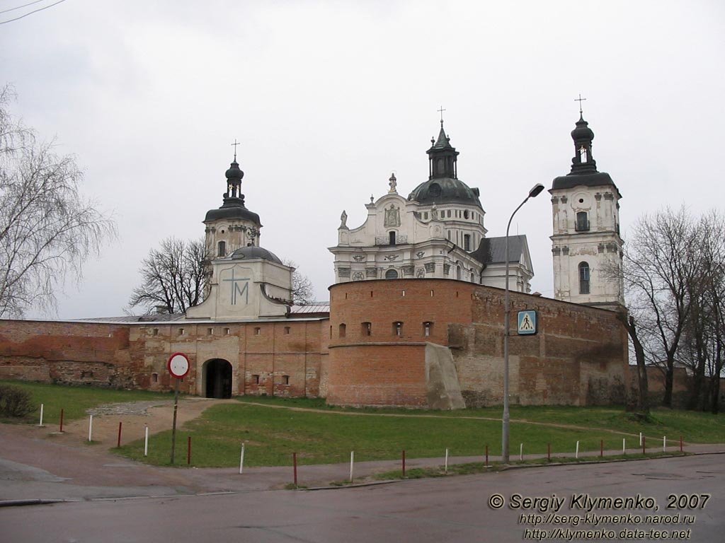 Фото. Бердичев. Монастырь босых кармелитов.