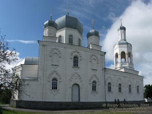 Житомирщина. Новоград-Волынский. Фото. Свято-Троицкий кафедральный собор (ул. Воли 19/17).